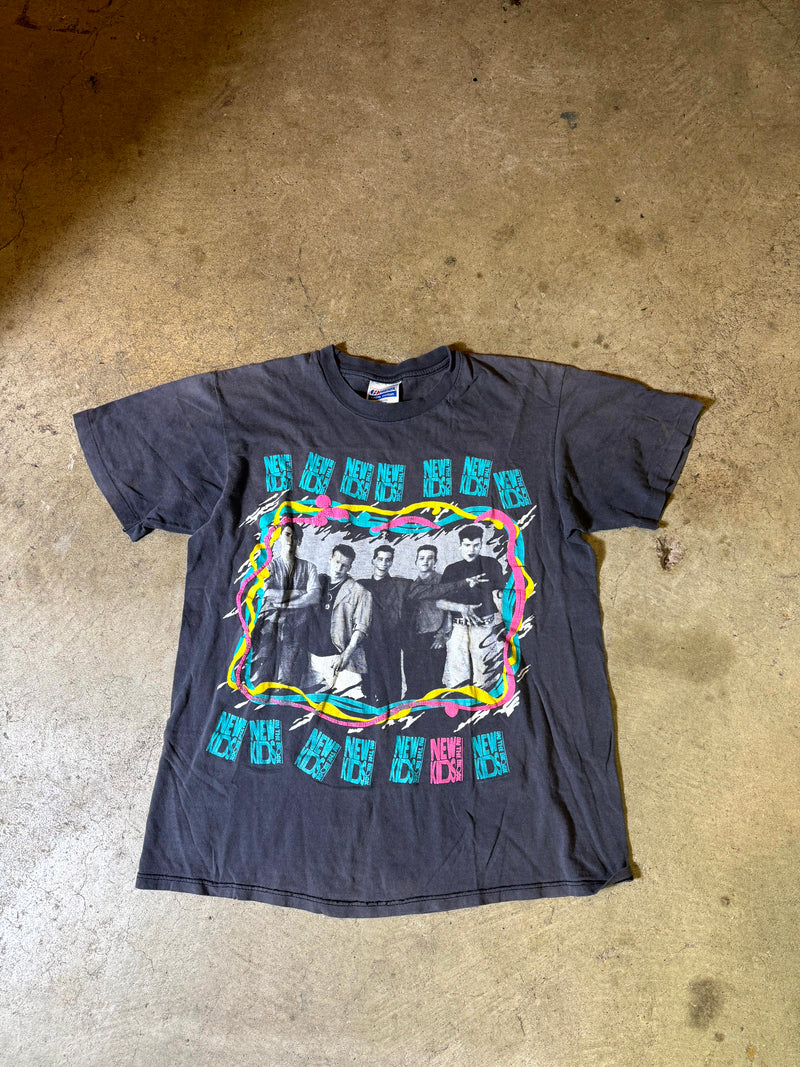 89 New Kids on the Block Tee-M
